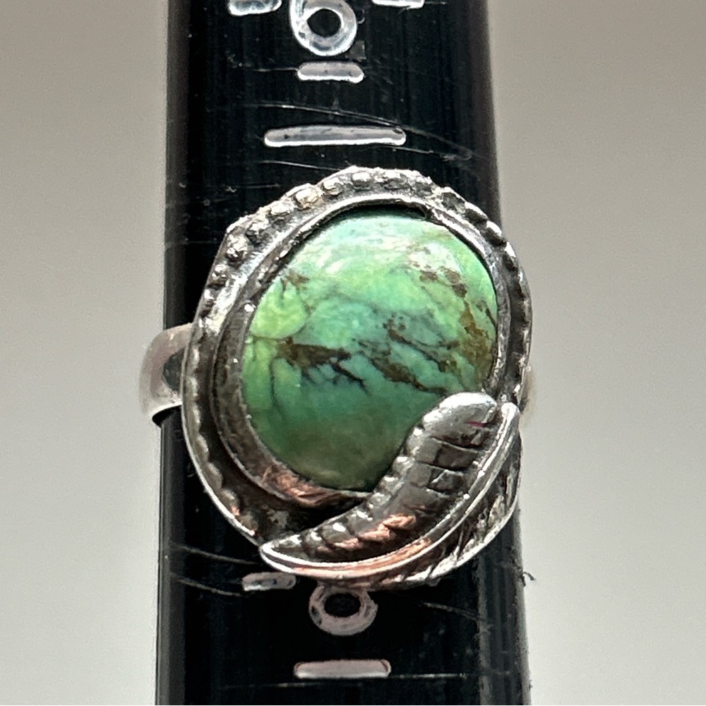 Vintage Southwestern Turquoise Sterling Silver Ring - Picture 11 of 12